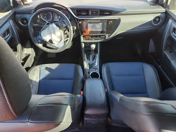 2T1BURHE5HC761240 2017 TOYOTA COROLLA - Image 8