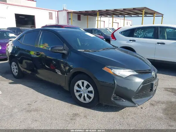 2T1BURHE5HC763716 2017 TOYOTA COROLLA - Image 1