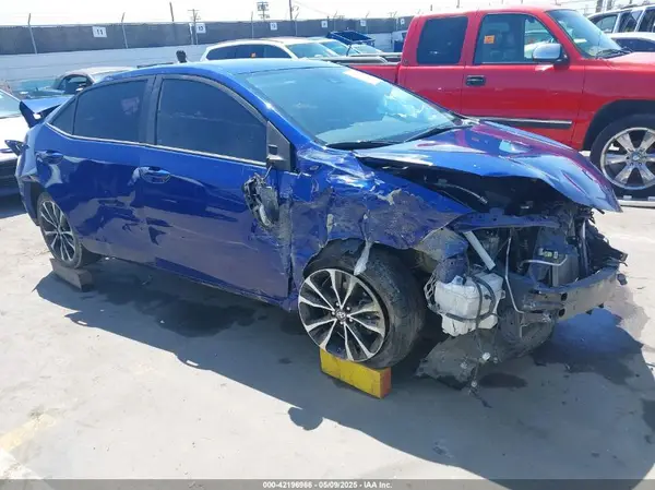 2T1BURHE5HC767992 2017 TOYOTA COROLLA - Image 1