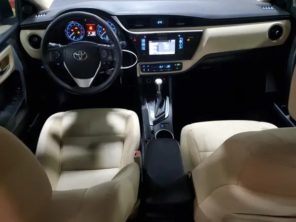 2T1BURHE5HC768723 2017 TOYOTA COROLLA - Image 8