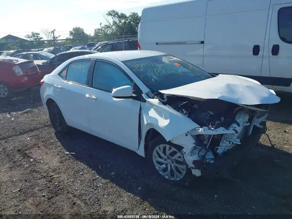 2T1BURHE5HC769757 2017 TOYOTA COROLLA - Image 1