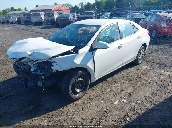 2T1BURHE5HC769757 2017 TOYOTA COROLLA - Image 2