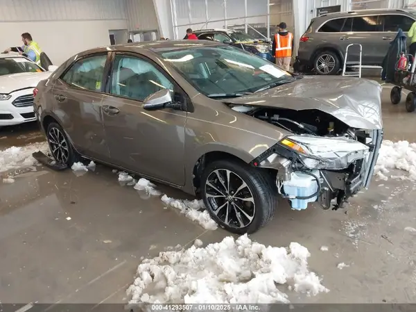 2T1BURHE5HC772190 2017 TOYOTA COROLLA - Image 1