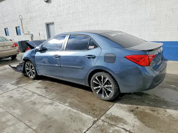 2T1BURHE5HC772383 2017 TOYOTA COROLLA - Image 2
