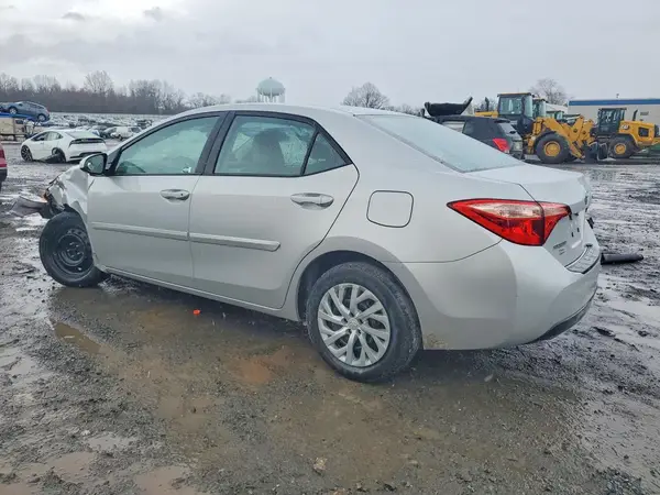 2T1BURHE5HC772965 2017 TOYOTA COROLLA - Image 2