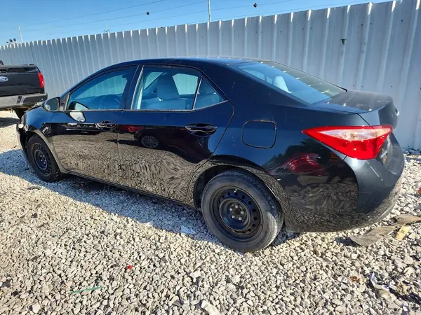 2T1BURHE5HC777275 2017 TOYOTA COROLLA - Image 2