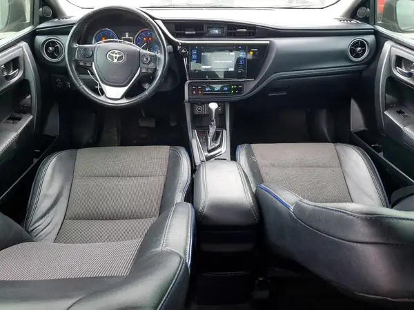 2T1BURHE5HC777390 2017 TOYOTA COROLLA - Image 8
