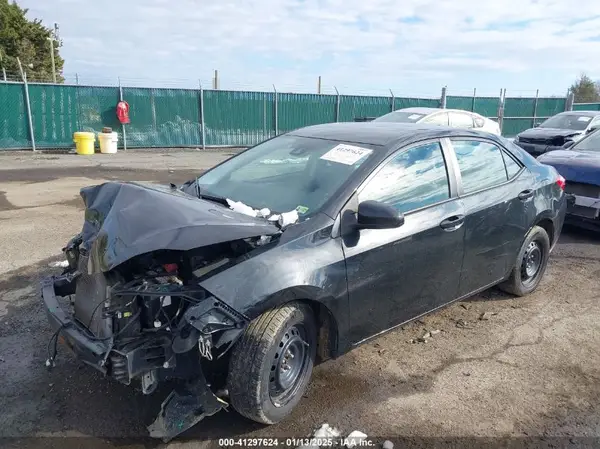 2T1BURHE5HC784405 2017 TOYOTA COROLLA - Image 2