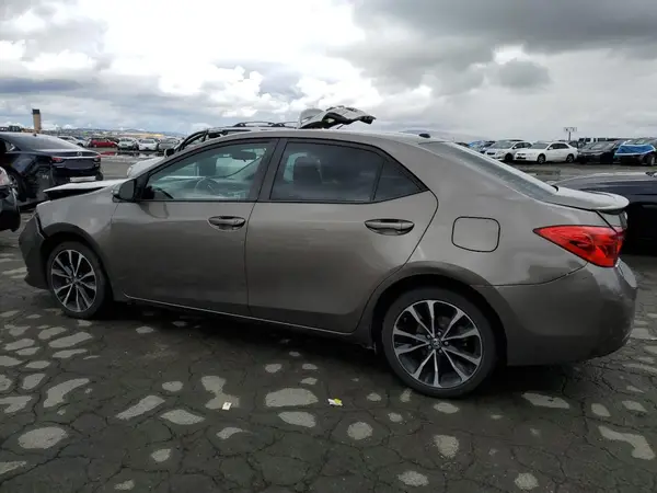 2T1BURHE5HC792679 2017 TOYOTA COROLLA - Image 2