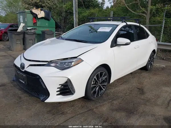 2T1BURHE5HC796103 2017 TOYOTA COROLLA - Image 2