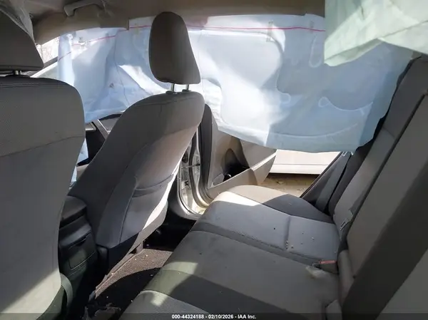 2T1BURHE5HC799082 2017 TOYOTA COROLLA - Image 8