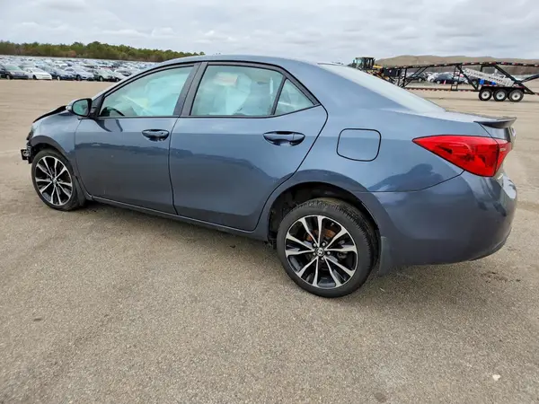 2T1BURHE5HC800960 2017 TOYOTA COROLLA - Image 2