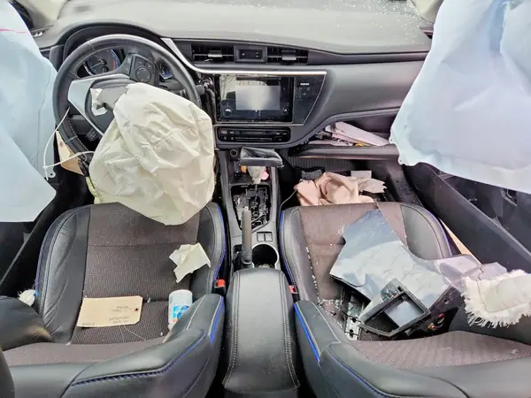 2T1BURHE5HC800960 2017 TOYOTA COROLLA - Image 8
