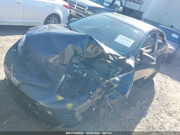 2T1BURHE5HC803714 2017 TOYOTA COROLLA - Image 2