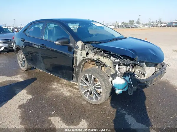 2T1BURHE5HC803793 2017 TOYOTA COROLLA - Image 1