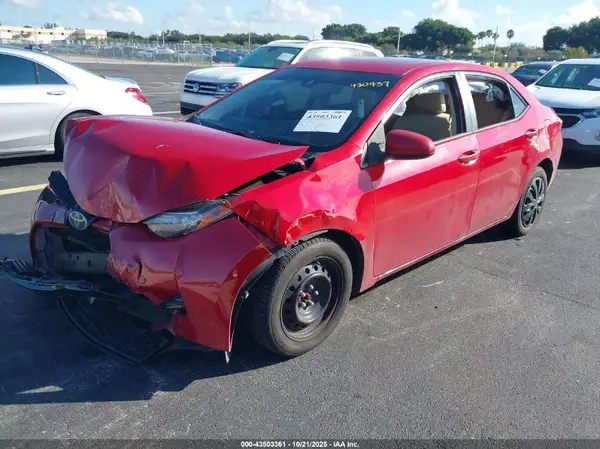 2T1BURHE5HC803907 2017 TOYOTA COROLLA - Image 2