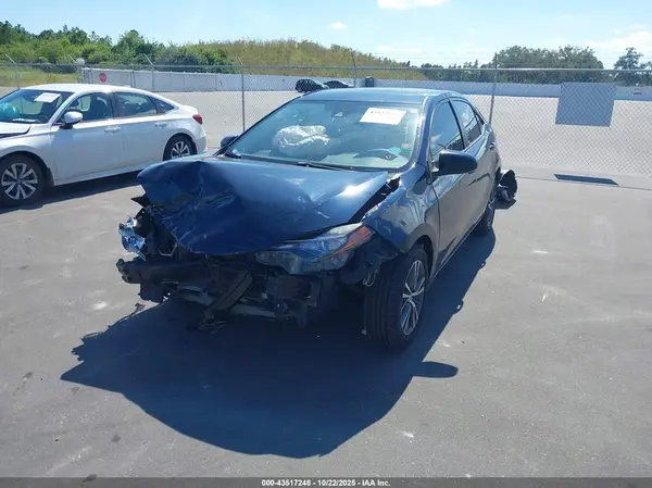 2T1BURHE5HC808993 2017 TOYOTA COROLLA - Image 2