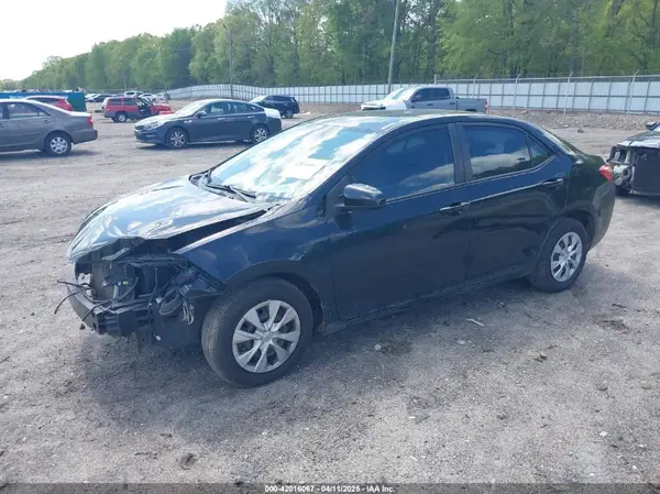 2T1BURHE5HC811358 2017 TOYOTA COROLLA - Image 2