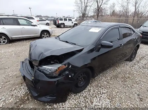 2T1BURHE5HC816138 2017 TOYOTA COROLLA - Image 2