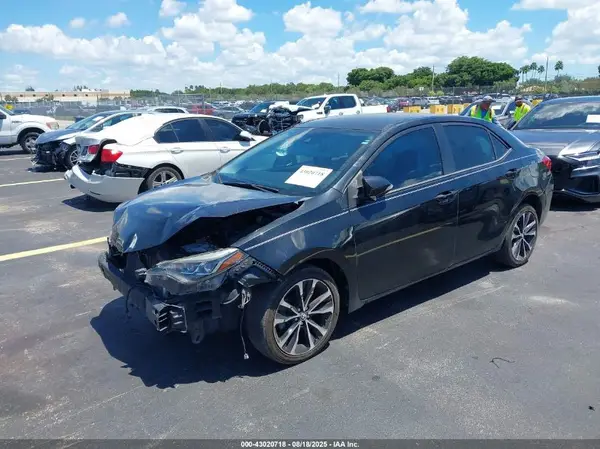 2T1BURHE5HC821307 2017 TOYOTA COROLLA - Image 2