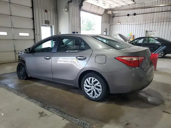 2T1BURHE5HC823929 2017 TOYOTA COROLLA - Image 2
