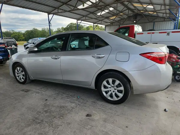 2T1BURHE5HC827088 2017 TOYOTA COROLLA - Image 2