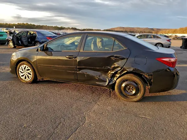 2T1BURHE5HC827091 2017 TOYOTA COROLLA - Image 2