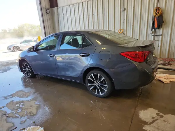 2T1BURHE5HC830296 2017 TOYOTA COROLLA - Image 2