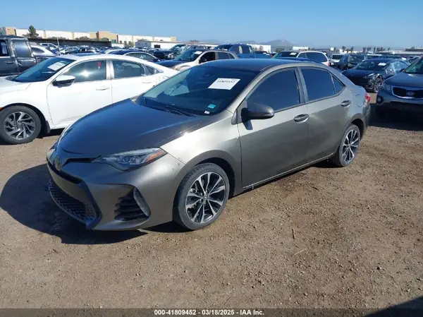 2T1BURHE5HC830590 2017 TOYOTA COROLLA - Image 2