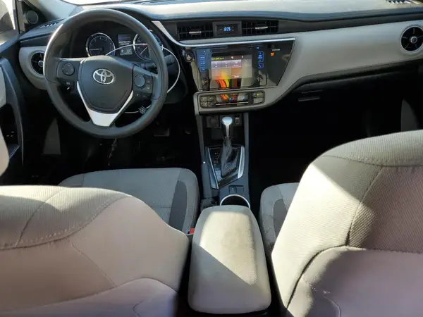 2T1BURHE5HC834476 2017 TOYOTA COROLLA - Image 8
