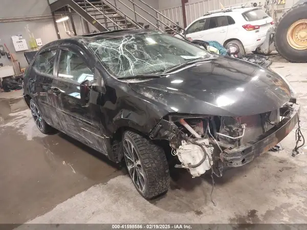 2T1BURHE5HC839869 2017 TOYOTA COROLLA - Image 1