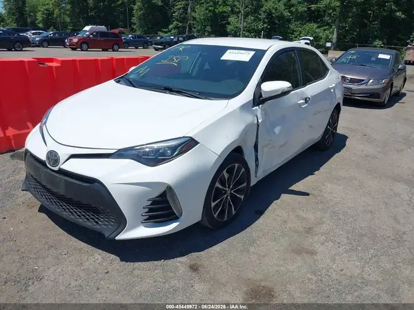 2T1BURHE5HC842285 2017 TOYOTA COROLLA - Image 2