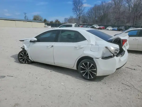 2T1BURHE5HC843470 2017 TOYOTA COROLLA - Image 2