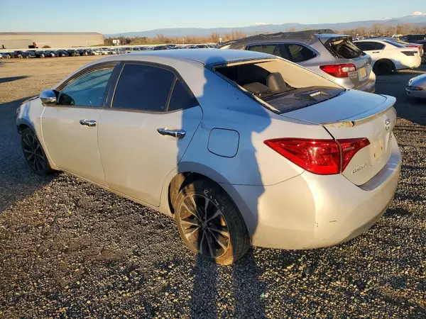 2T1BURHE5HC845459 2017 TOYOTA COROLLA - Image 2