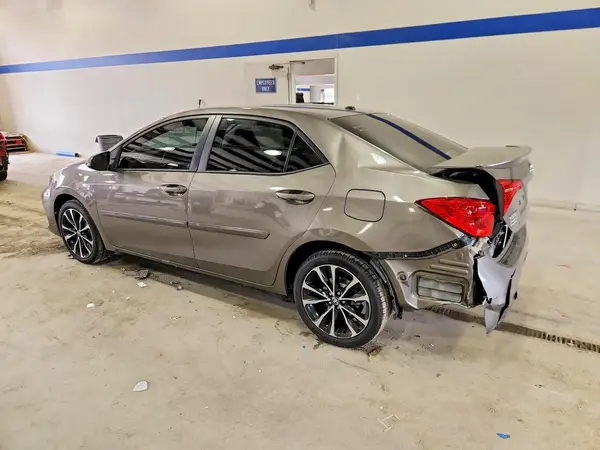 2T1BURHE5HC847437 2017 TOYOTA COROLLA - Image 2