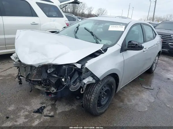 2T1BURHE5HC848894 2017 TOYOTA COROLLA - Image 2