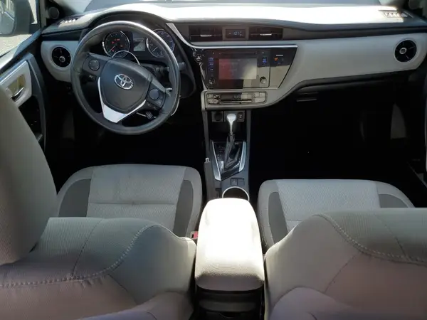2T1BURHE5HC852427 2017 TOYOTA COROLLA - Image 8