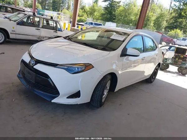 2T1BURHE5HC853108 2017 TOYOTA COROLLA - Image 2