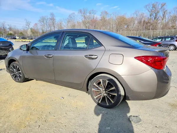 2T1BURHE5HC857482 2017 TOYOTA COROLLA - Image 2
