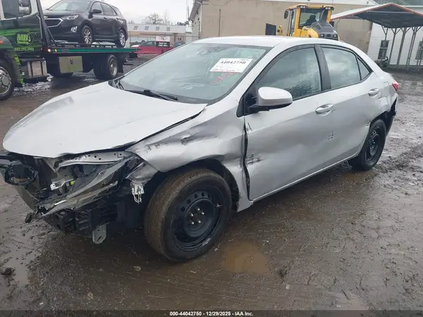 2T1BURHE5HC863203 2017 TOYOTA COROLLA - Image 2