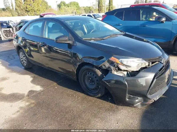 2T1BURHE5HC867901 2017 TOYOTA COROLLA - Image 1