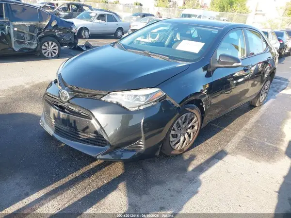 2T1BURHE5HC867901 2017 TOYOTA COROLLA - Image 2