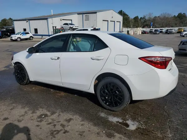 2T1BURHE5HC868210 2017 TOYOTA COROLLA - Image 2