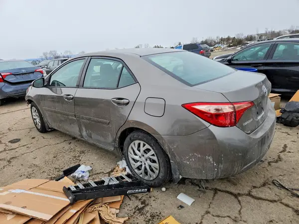 2T1BURHE5HC879420 2017 TOYOTA COROLLA - Image 2