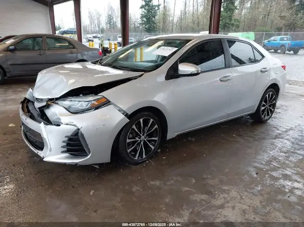 2T1BURHE5HC883306 2017 TOYOTA COROLLA - Image 2