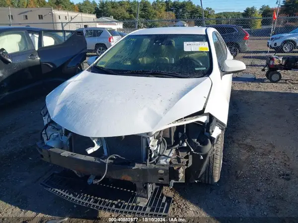 2T1BURHE5HC890532 2017 TOYOTA COROLLA - Image 2