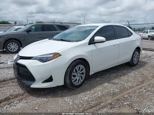 2T1BURHE5HC892894 2017 TOYOTA COROLLA - Image 2