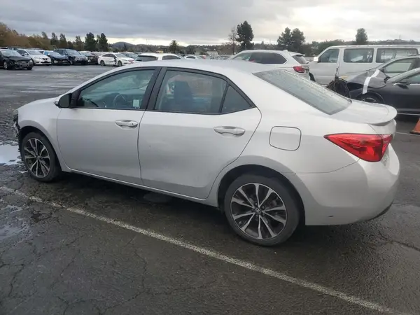 2T1BURHE5HC894029 2017 TOYOTA COROLLA - Image 2