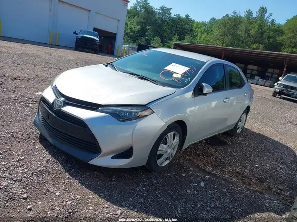 2T1BURHE5HC894757 2017 TOYOTA COROLLA - Image 2