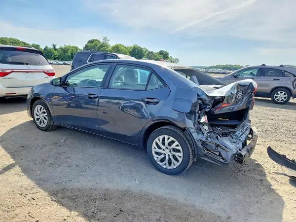2T1BURHE5HC895018 2017 TOYOTA COROLLA - Image 2